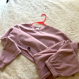Iets frans set, small sweatpants and medium top